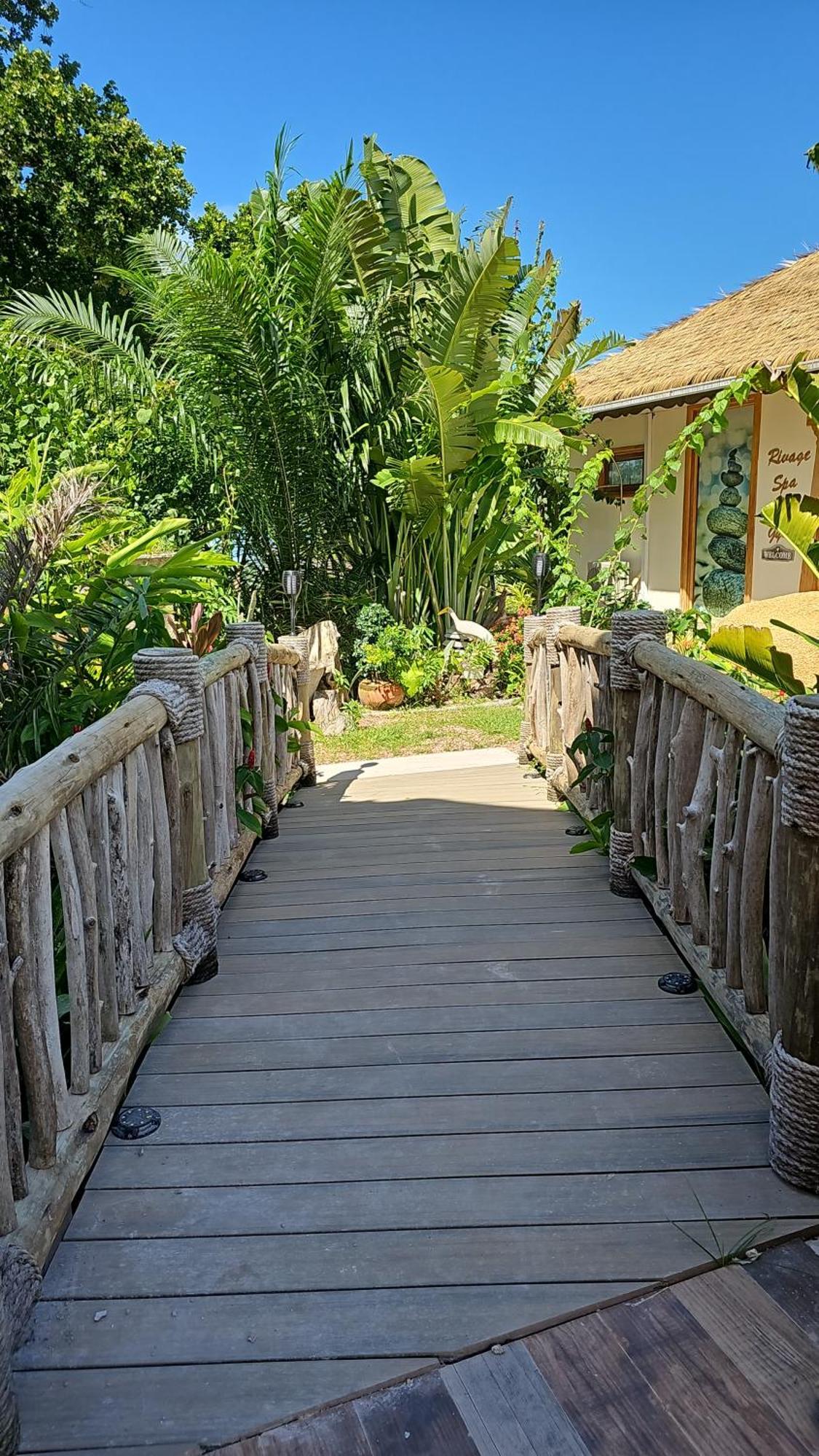 La Digue Luxury Beach & Spa Экстерьер фото
